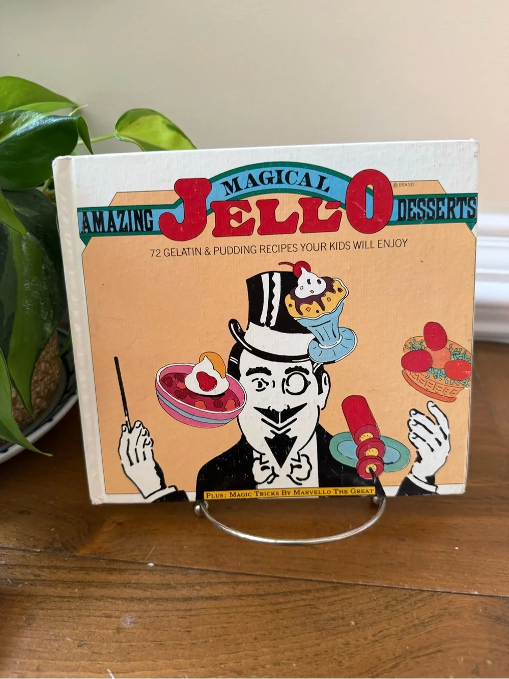1977 Vintage Magical Amazing Jello Desserts Recipe Book gelatin pudding recipes